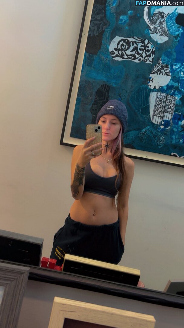 Poppy Quinn / PoppyQuinnn / https: / poppyquinn33 / the.poppy.quinn Обнажённый OnlyFans  Утёкшее фото #7
