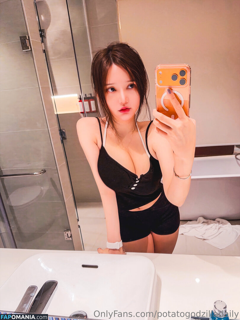 Potato Godzilla / https: / potato2307 / potato_godzilla / potatogodzilla Обнажённый OnlyFans  Утёкшее фото #8