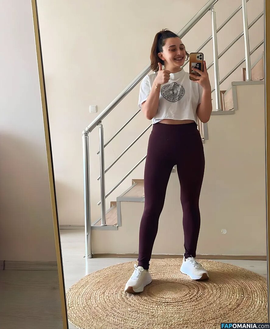 Pqueen / Turkish Streamer Обнажённый OnlyFans  Утёкшее фото #3