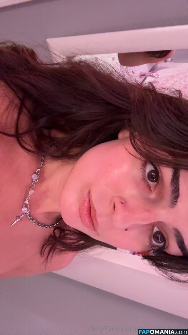 princesslys99 / princesslyss99 Обнажённый OnlyFans  Утёкшее фото #3