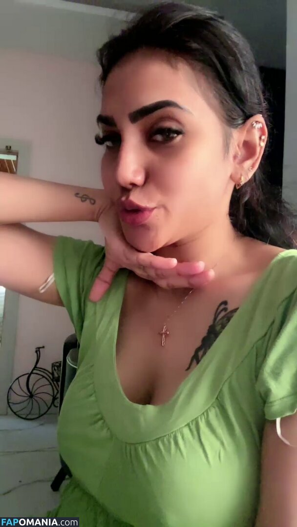 Priya Naidu / priya_naidu0422 Обнажённый OnlyFans  Утёкшее фото #5