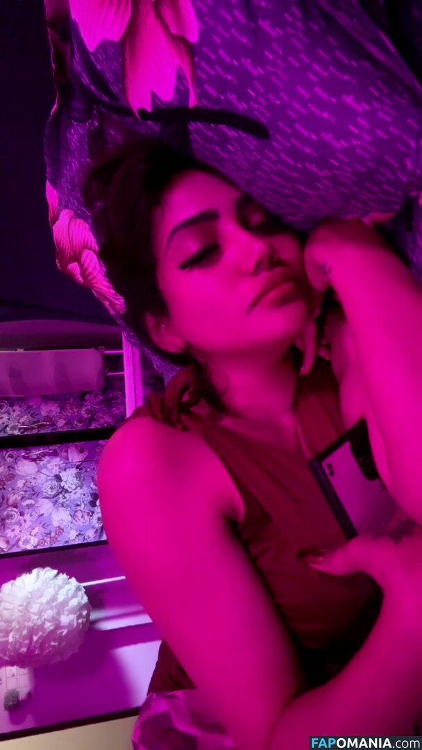 Priya Naidu / priya_naidu0422 Обнажённый OnlyFans  Утёкшее фото #13