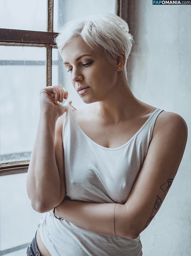 deni.blahova / pure_dee Обнажённый OnlyFans  Утёкшее фото #14