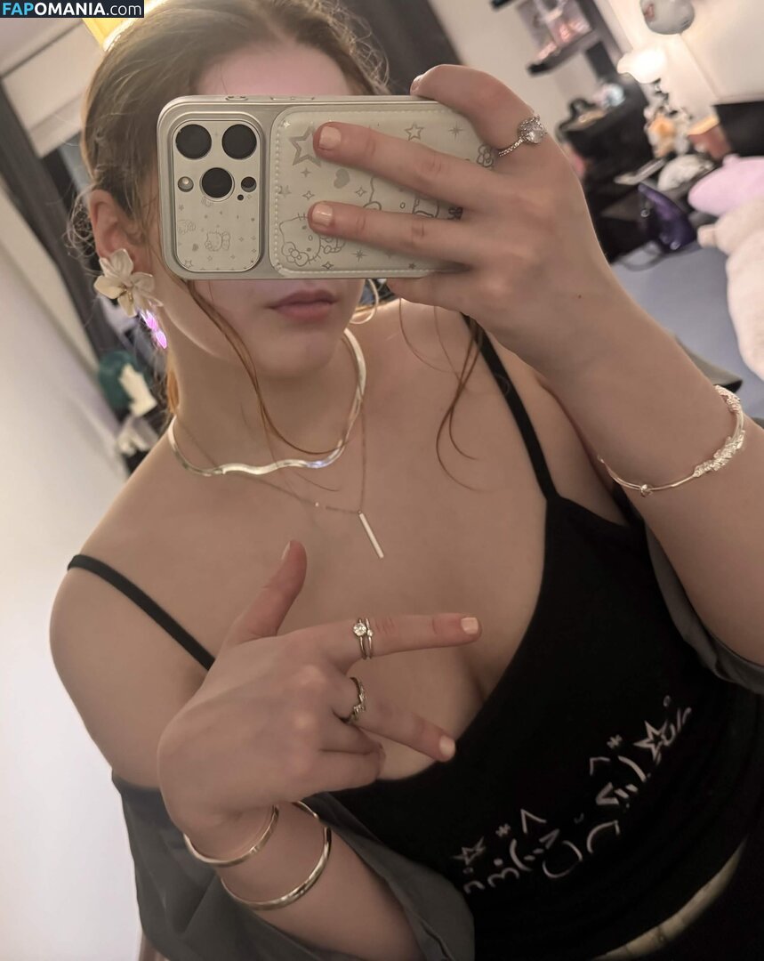 Qiandaiyiyu / Qiandai以宇 / https: Обнажённый OnlyFans  Утёкшее фото #47
