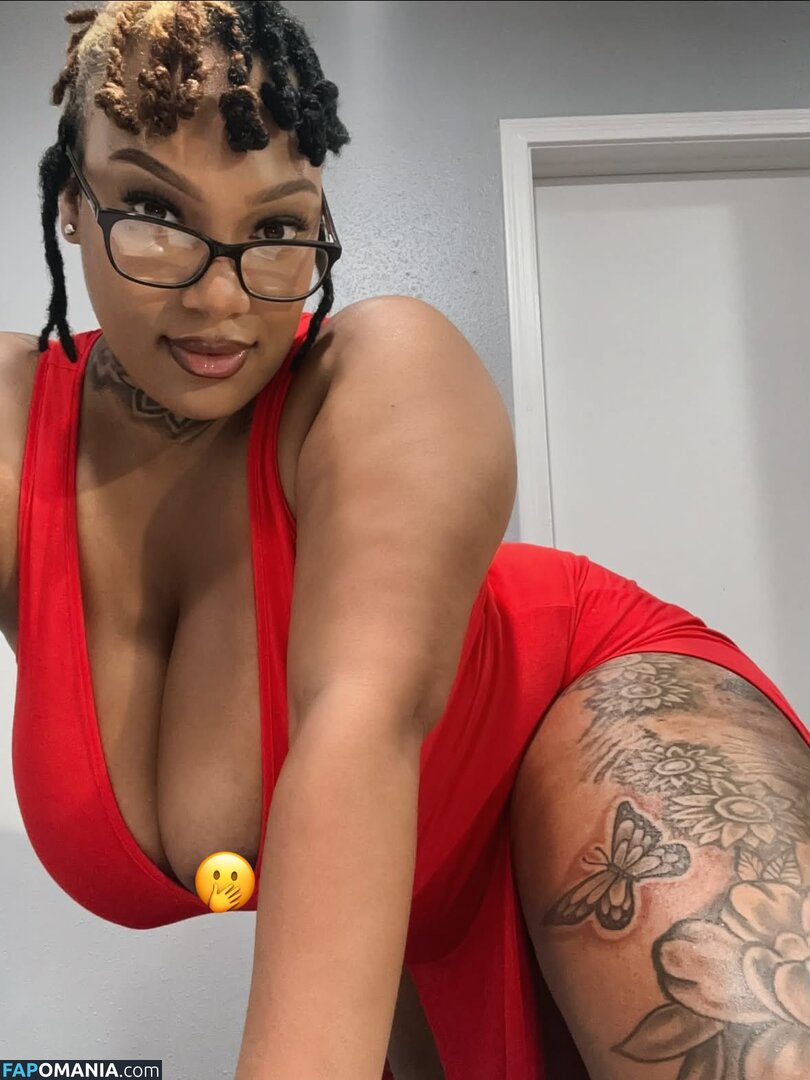 Queen Sznn / https: / locdqueenx Обнажённый OnlyFans  Утёкшее фото #3