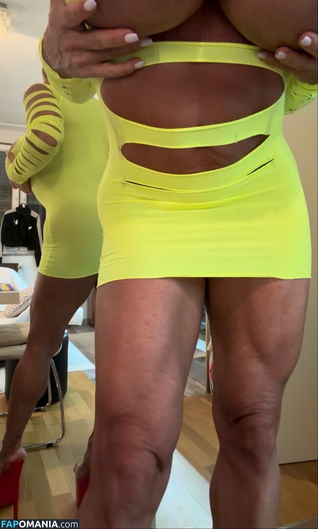 QueenMuscleBoobs Обнажённый OnlyFans  Утёкшее фото #8