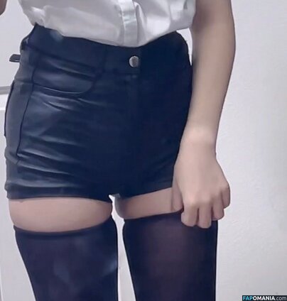 cw / https: / rabbit_poem / rabbitpoem Обнажённый OnlyFans  Утёкшее фото #5