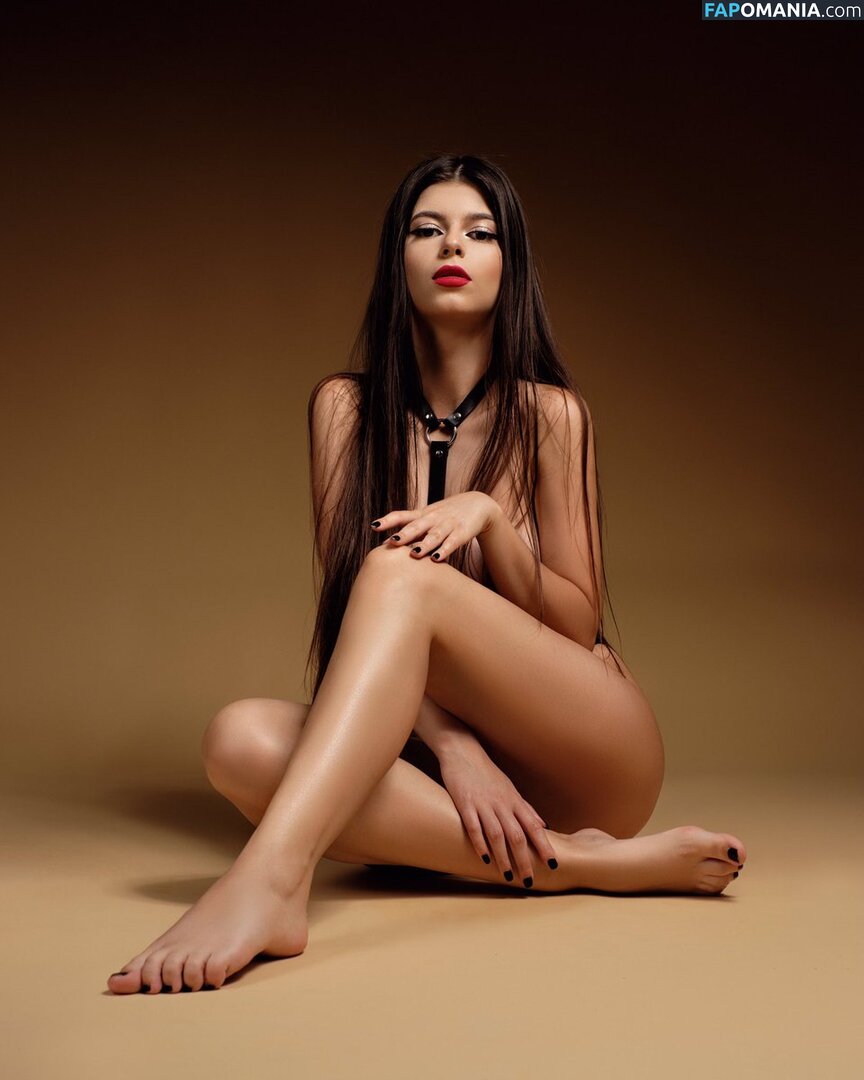 Raducu Mihaela / mihaelaraducu / raducumihaela / raducumihaela__ Обнажённый OnlyFans  Утёкшее фото #1