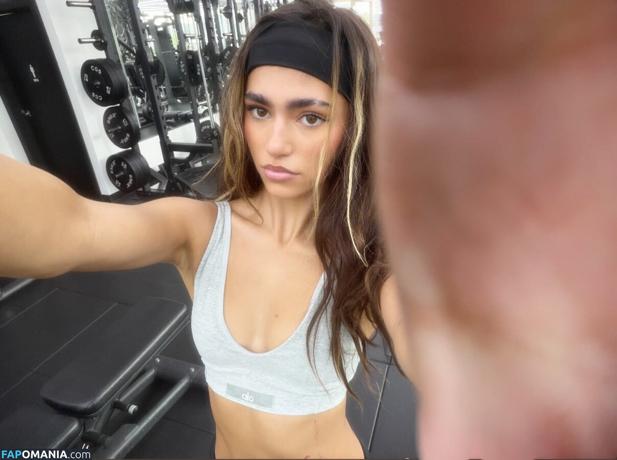 Rayna V / https: / raynaroseetv / raynavallandingham / raynavham Обнажённый OnlyFans  Утёкшее фото #4