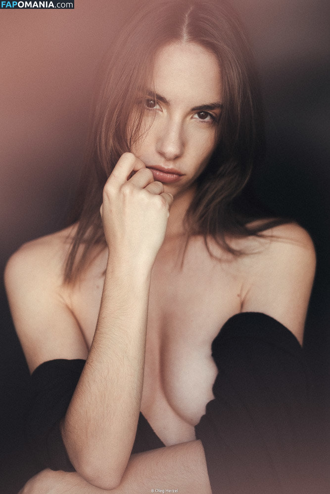 Rebecca Bagnol / _rebeccabagnol / bagnolrebecca / rebeccacambria_free Обнажённый OnlyFans  Утёкшее фото #34