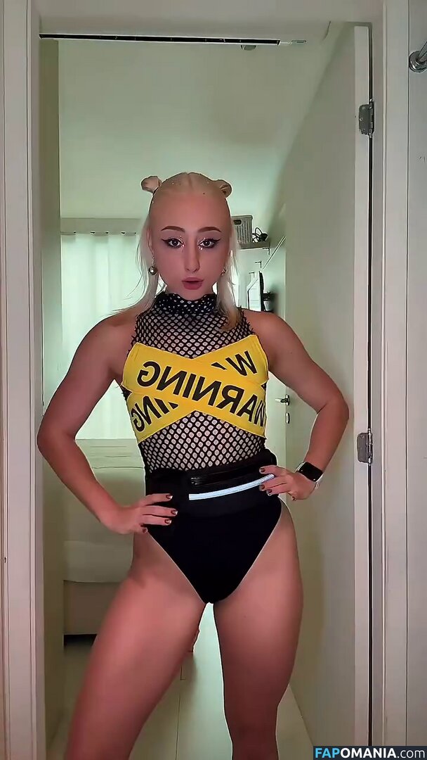 Renata Schneider / renata.c.schneider Обнажённый OnlyFans  Утёкшее фото #9