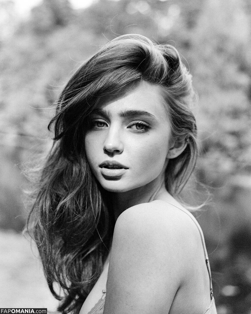 Renata Ri / Renatarii / renata_ri / renatarrii Обнажённый OnlyFans  Утёкшее фото #710