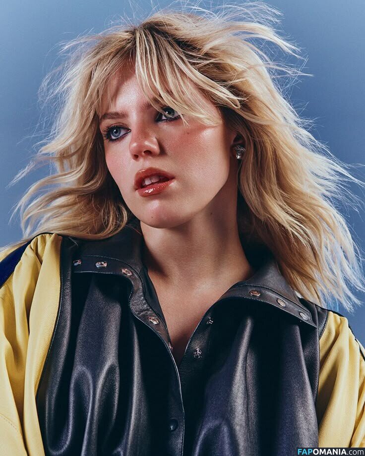 Renee Rapp / reneerapp Обнажённый OnlyFans  Утёкшее фото #134