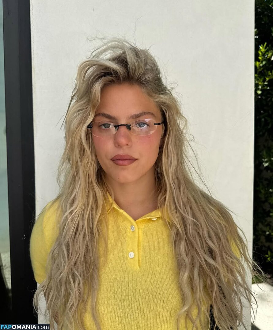 Renee Rapp / reneerapp Обнажённый OnlyFans  Утёкшее фото #140