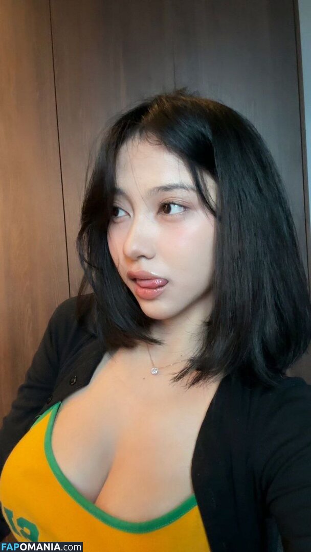 https: / notriissaaa / risaatjan Обнажённый OnlyFans  Утёкшее фото #8