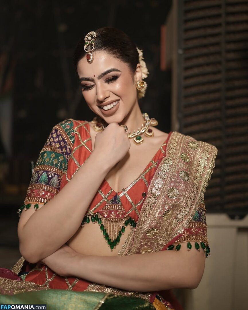 Riva Arora / https: / riva.arora.1 / riva.aroraofficial / rivarora_ Обнажённый OnlyFans  Утёкшее фото #7