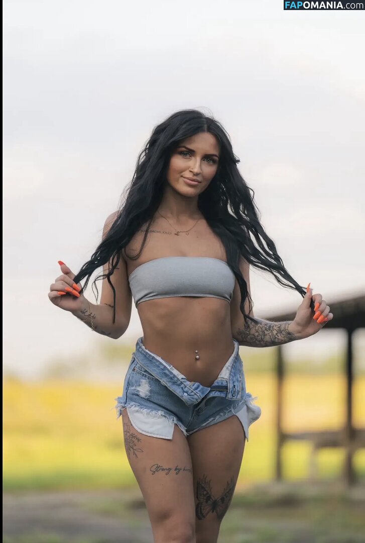 Petitetattedplati / Ronika Eskins / ronika_eskins Обнажённый OnlyFans  Утёкшее фото #113
