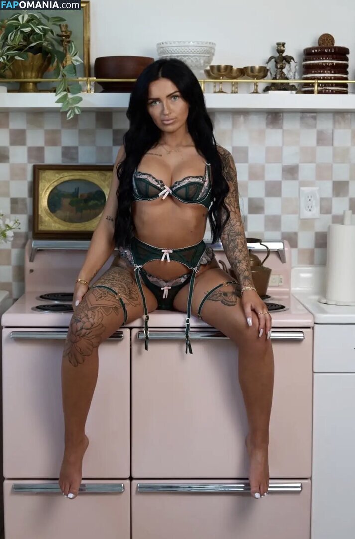 Petitetattedplati / Ronika Eskins / ronika_eskins Обнажённый OnlyFans  Утёкшее фото #117