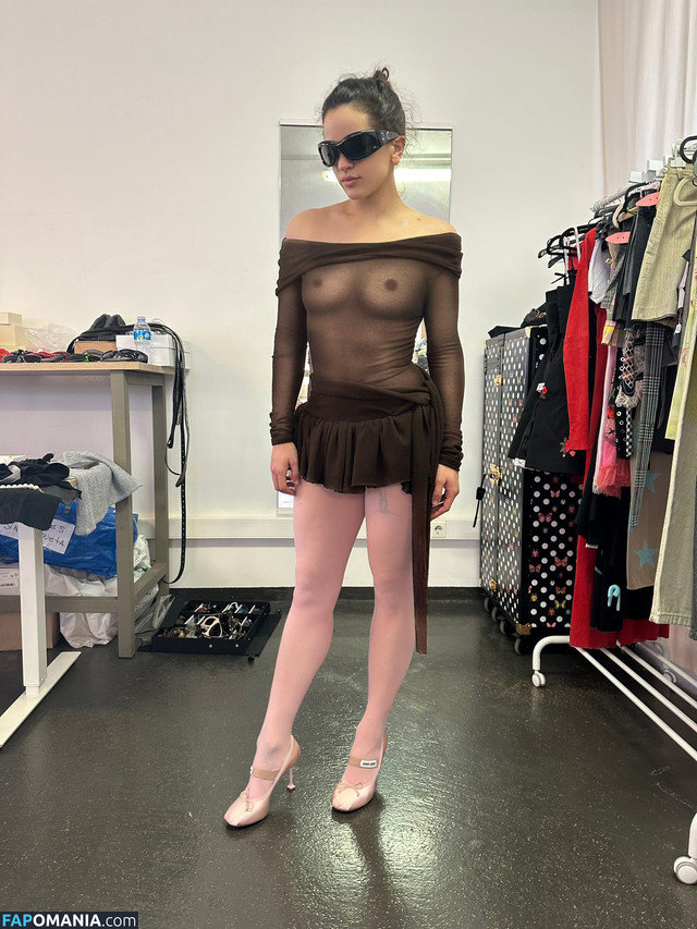 La Rosalía / Rosalia / rosalia.vt / therosaliaxo Обнажённый OnlyFans  Утёкшее фото #13