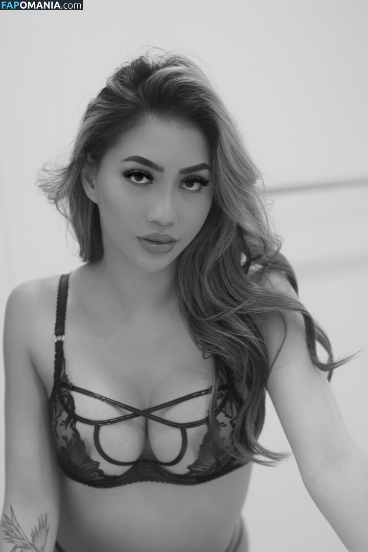 Mizzlamour / Rosemary Radeva / lamourniggl Обнажённый OnlyFans  Утёкшее фото #28