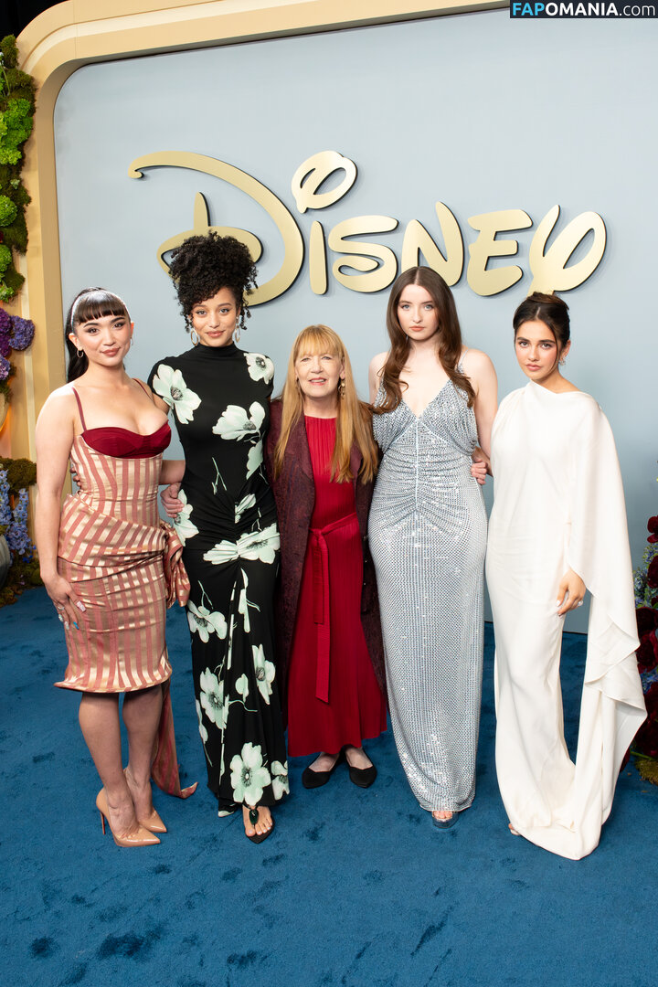 Rowan Blanchard / Simp Chat / https: / rowanblanchard Обнажённый OnlyFans  Утёкшее фото #570