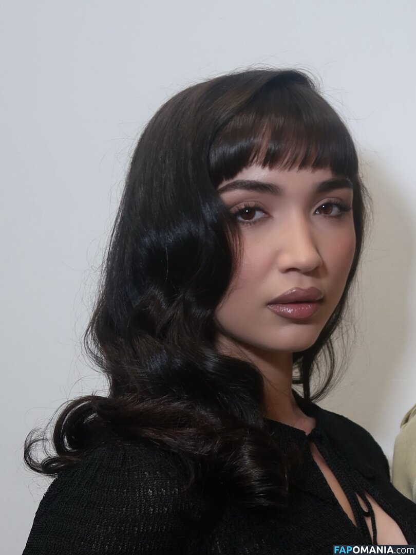 Rowan Blanchard / Simp Chat / https: / rowanblanchard Обнажённый OnlyFans  Утёкшее фото #583