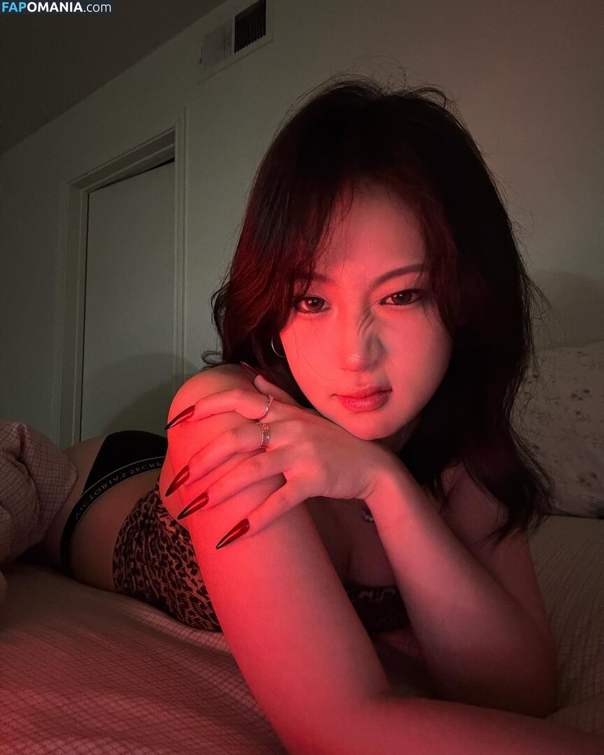 Rubyzhu / rubyzhu1204 Обнажённый OnlyFans  Утёкшее фото #1