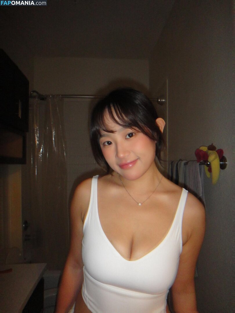 Rubyzhu / rubyzhu1204 Обнажённый OnlyFans  Утёкшее фото #12
