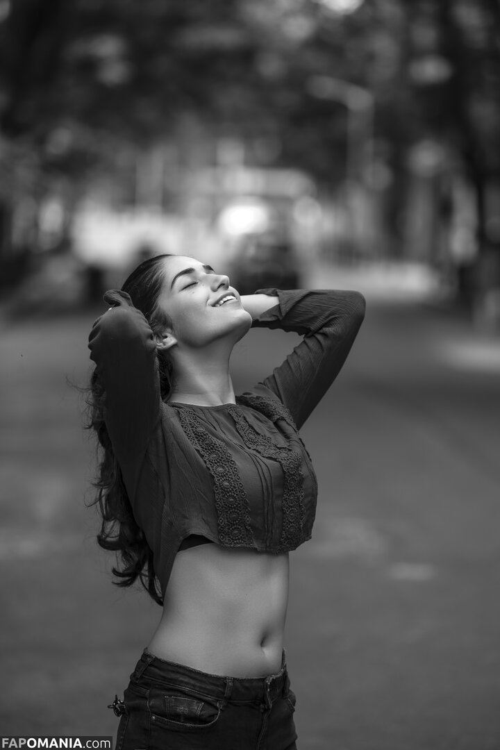 Ruhani Sharma / ruhanisharma94 Обнажённый OnlyFans  Утёкшее фото #14