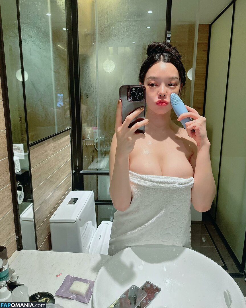 Rungarun Kunlawong / aine_boahancock Обнажённый OnlyFans  Утёкшее фото #9