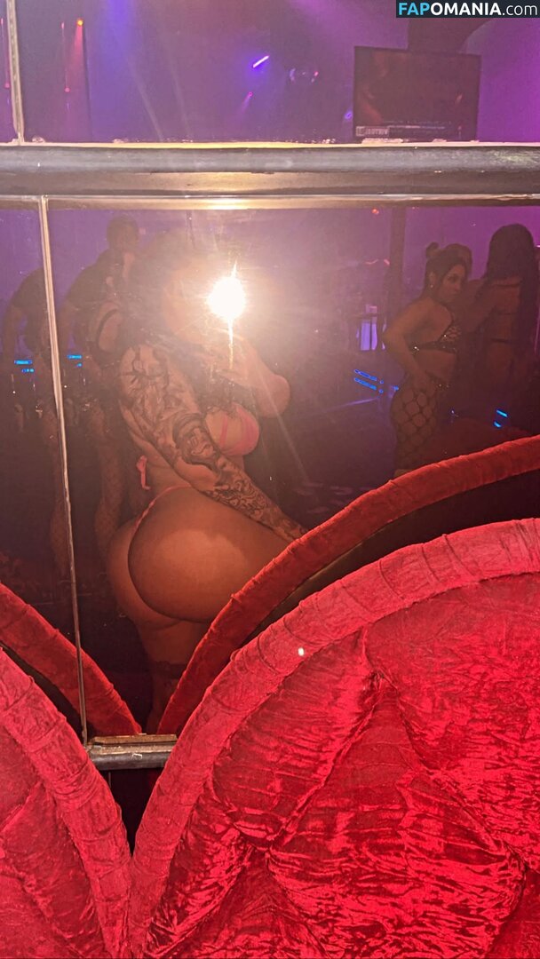 Ruthlesshg  / https: / mscarlettredd / ruthlesshg Обнажённый OnlyFans  Утёкшее фото #2