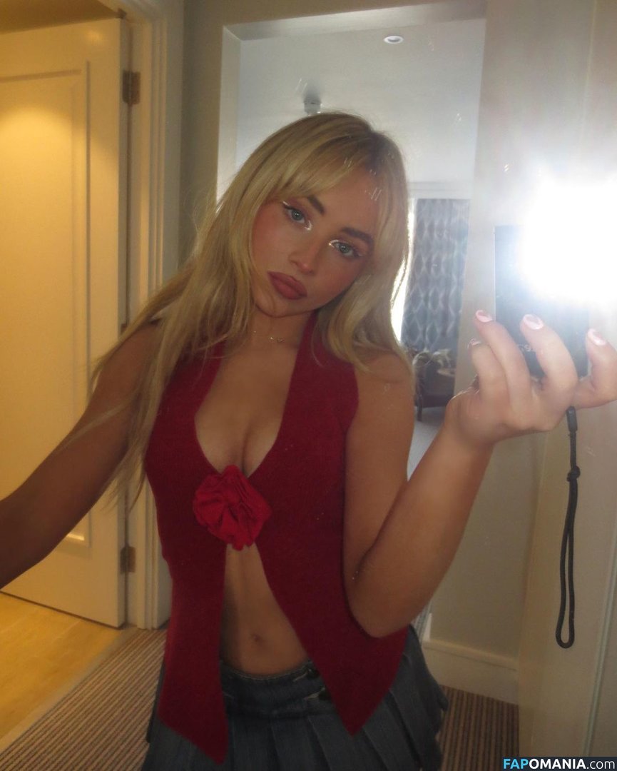 Sabrina Carpenter / https: / sabrinacarpenter Обнажённый OnlyFans  Утёкшее фото #43