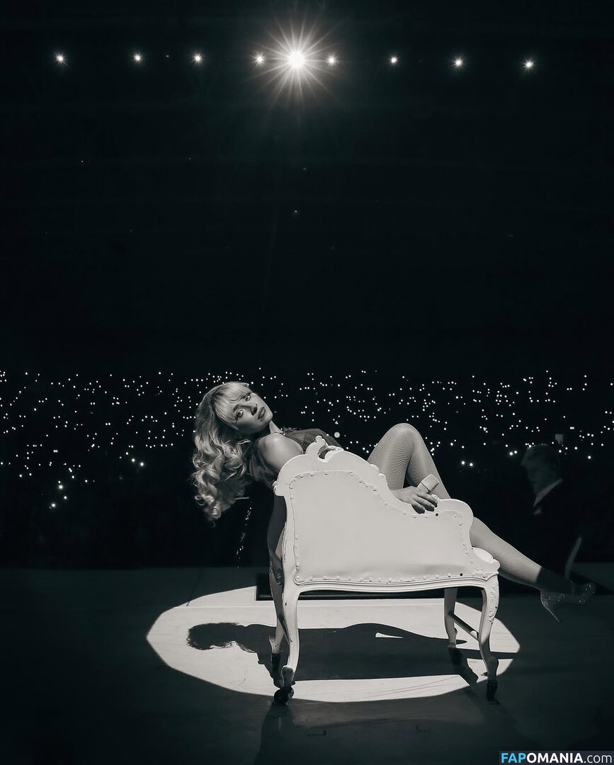 Sabrina Carpenter / https: / sabrinacarpenter Обнажённый OnlyFans  Утёкшее фото #2540