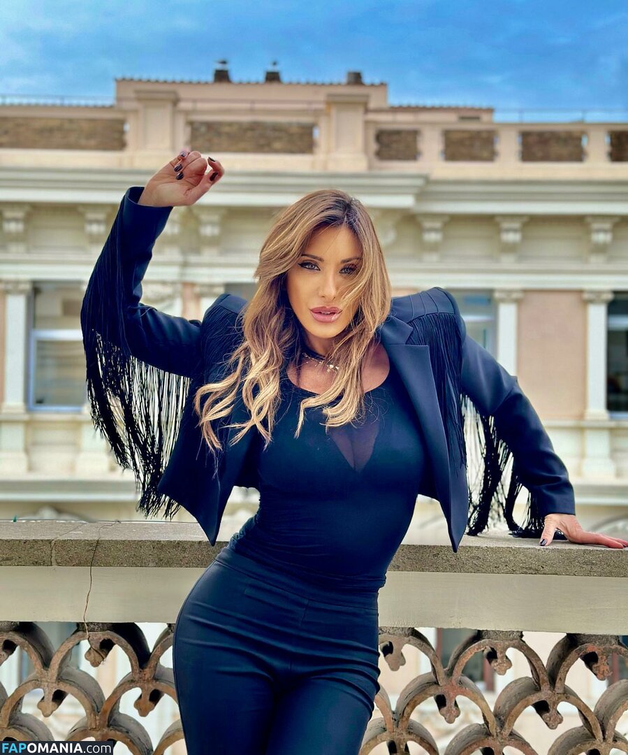 Sabrina Salerno / sabrinasalernofficial Обнажённый OnlyFans  Утёкшее фото #1713