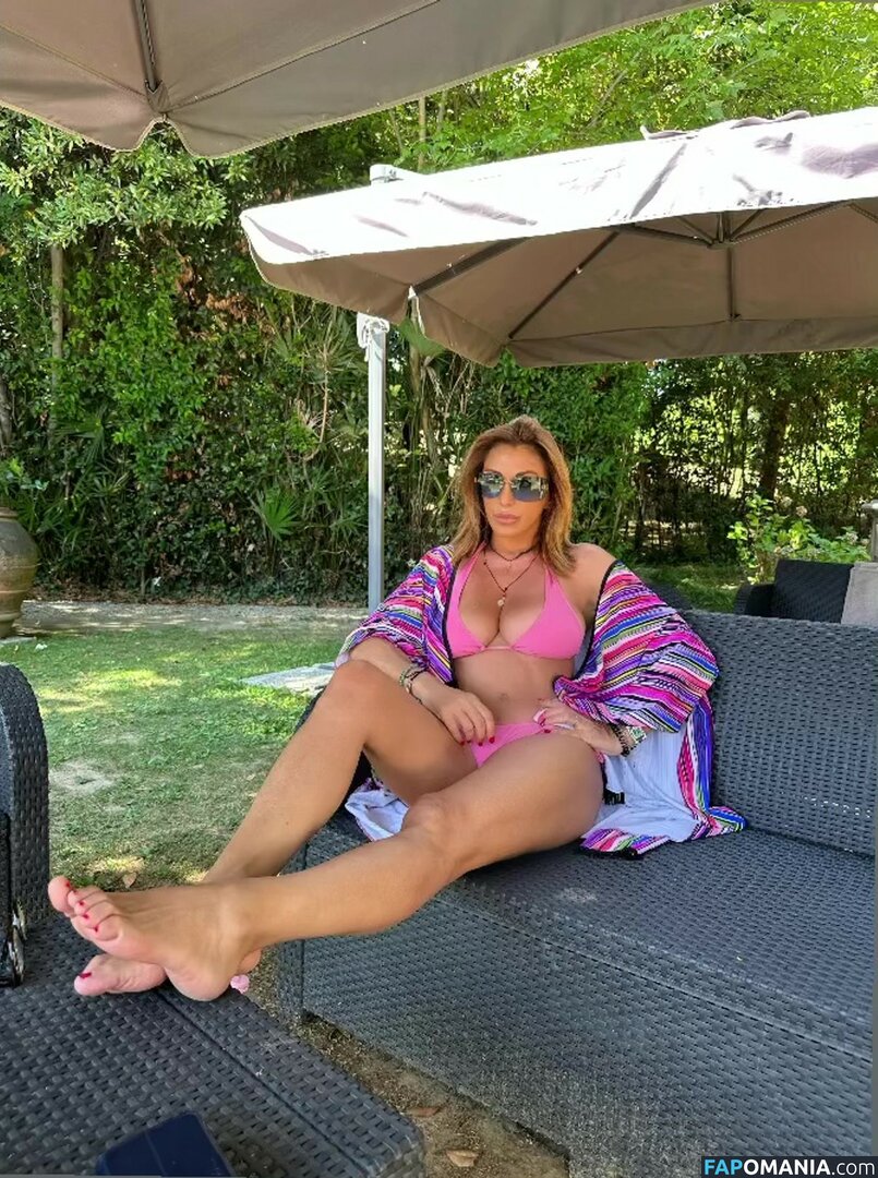 Sabrina Salerno / sabrinasalernofficial Обнажённый OnlyFans  Утёкшее фото #1720