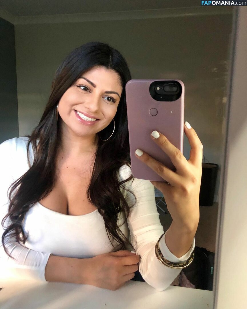 Sabrina / Sabrina_wet / dontripchocolatechip / sabrinacarpenter / sabrinainthecity / suhbeaner_ / upnextwithsabrina Обнажённый OnlyFans  Утёкшее фото #15