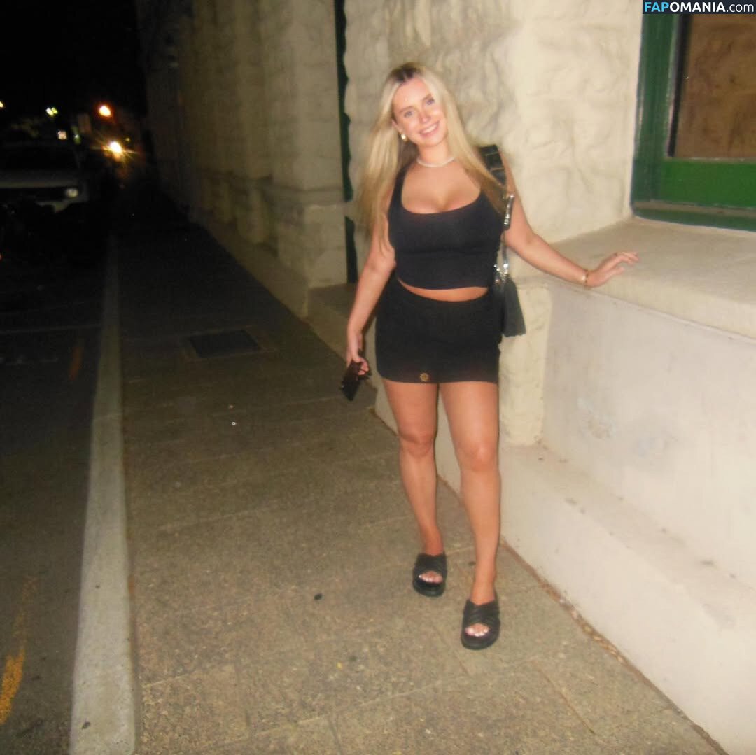 Sacha Ross / sachaross / sasharosexxx Обнажённый OnlyFans  Утёкшее фото #1