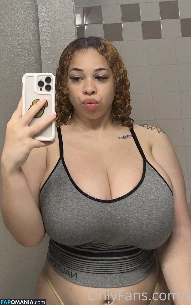 Joelleleilani / Lanilovee / Sadhoetarius Обнажённый OnlyFans  Утёкшее фото #3