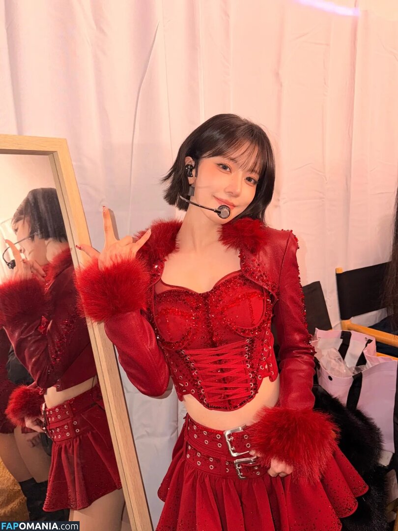 39saku_chan / LESSERAFIM / Sakura Miyawaki 宮脇 咲良 Обнажённый OnlyFans  Утёкшее фото #7