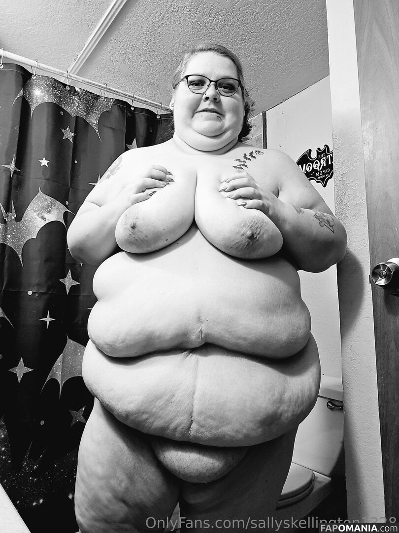 sallyskellington1328 / tommy_tc21 Обнажённый OnlyFans  Утёкшее фото #1