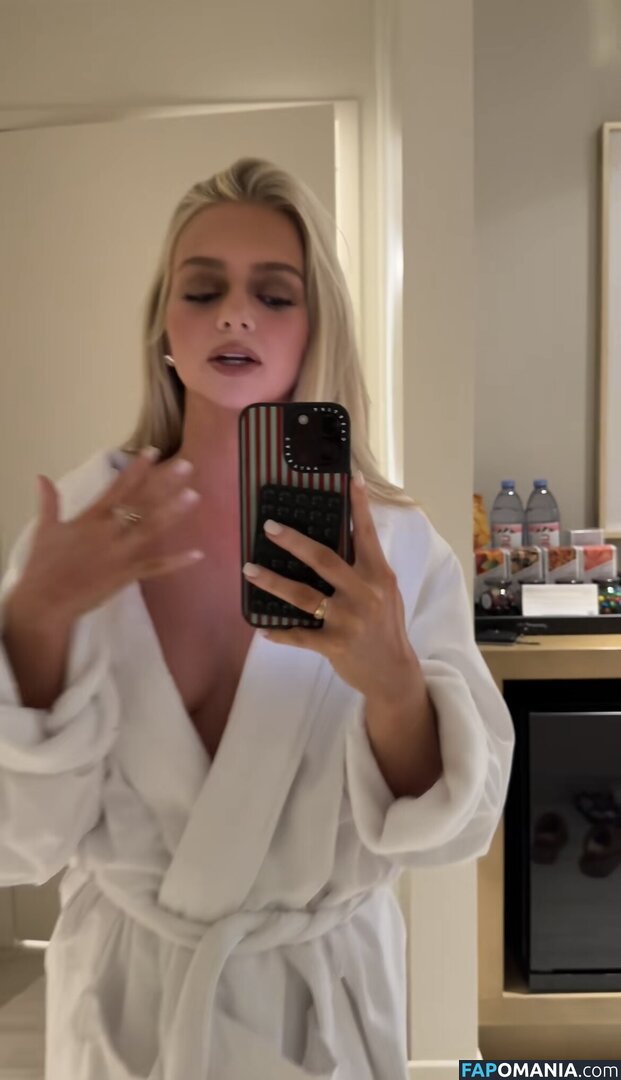 Samantha Riehl / https: / samanthariehl Обнажённый OnlyFans  Утёкшее фото #1