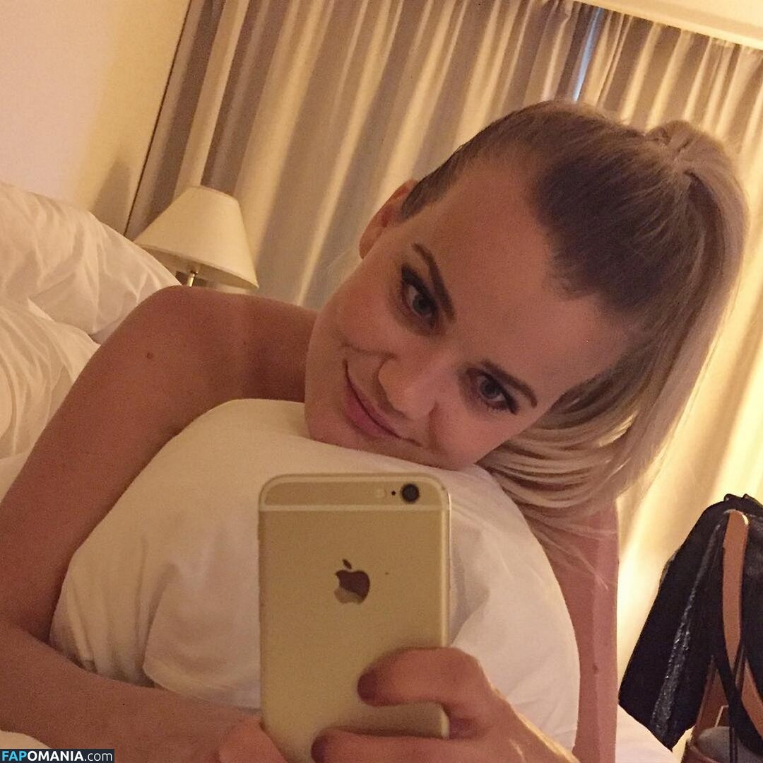 Sandra Lyng Обнажённый OnlyFans  Утёкшее фото #17