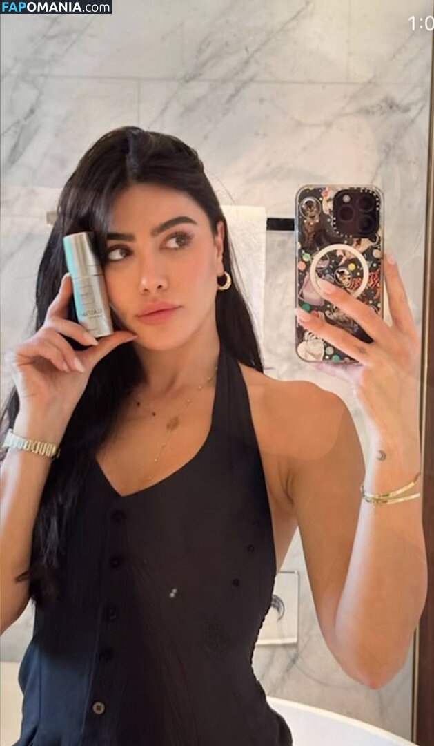 Sara Hesri / sarahesri Обнажённый OnlyFans  Утёкшее фото #4