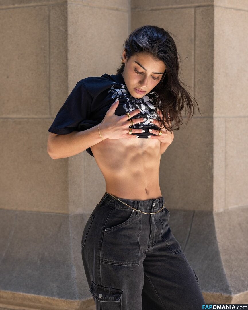 Sara Saffari / sarasaffari__ Обнажённый OnlyFans  Утёкшее фото #360