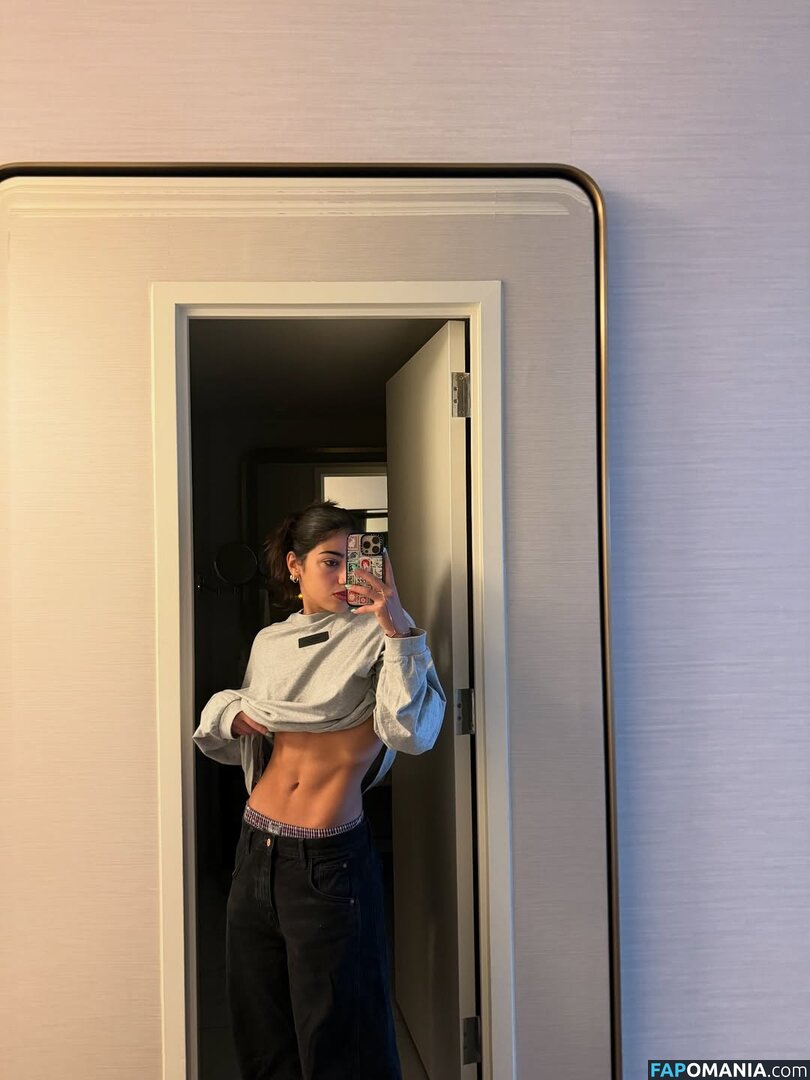 Sara Saffari / sarasaffari__ Обнажённый OnlyFans  Утёкшее фото #389