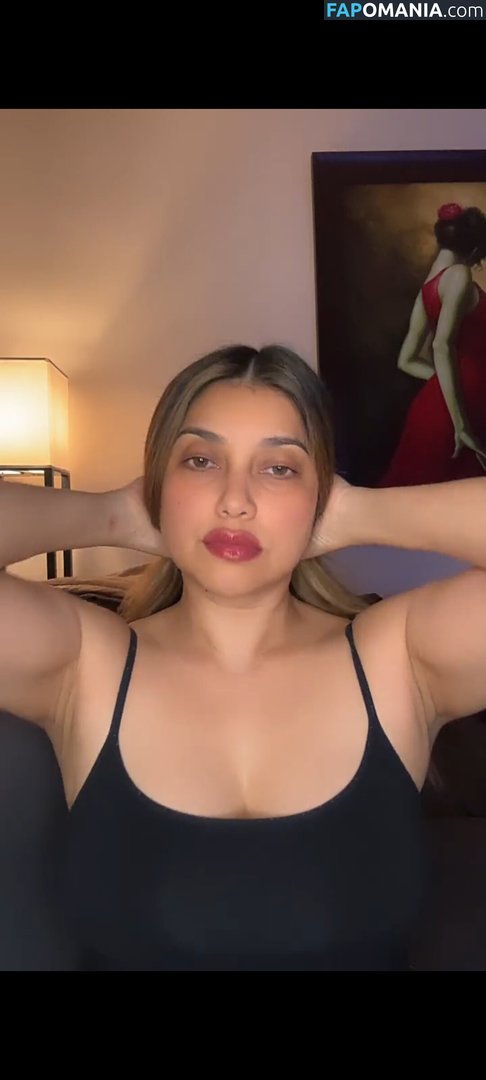 Sarah Azhari / sazarita Обнажённый OnlyFans  Утёкшее фото #1