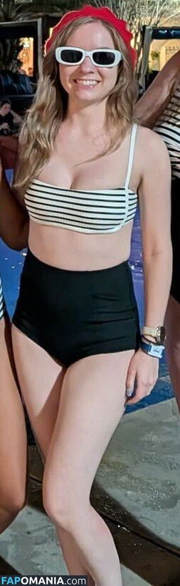 Sarahpodz / https: Обнажённый OnlyFans  Утёкшее фото #5