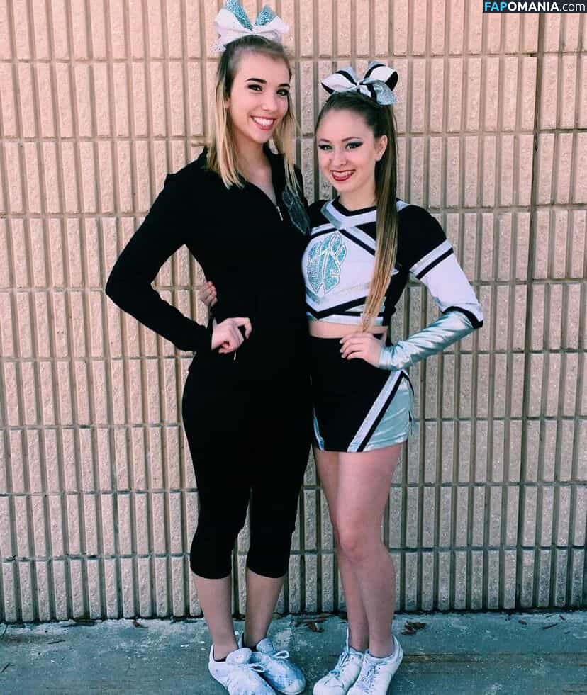 Sarina Hunt / alexandramhunt / sarinahunt / sarinahuntt Обнажённый OnlyFans  Утёкшее фото #8