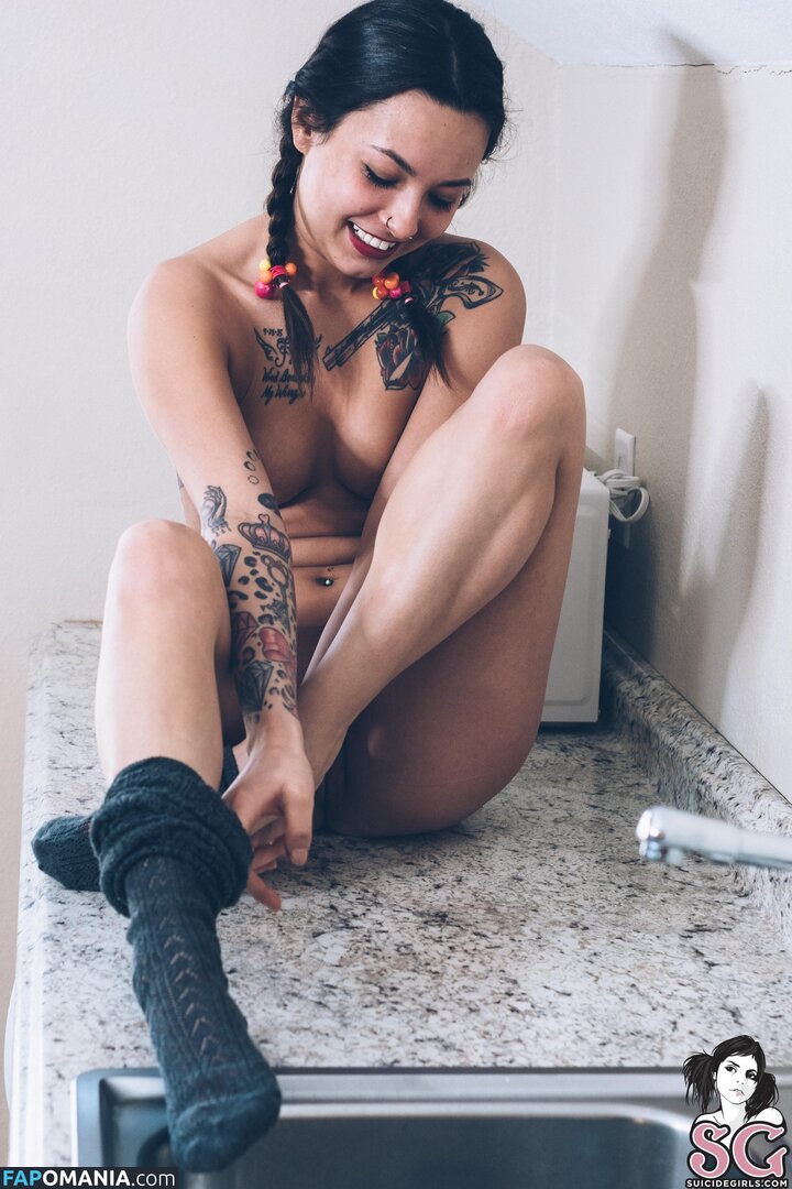 Sassafrass / _sassafrass / definite.bad.idea Обнажённый OnlyFans  Утёкшее фото #17