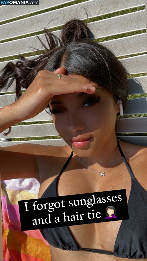 SassySounds ASMR / SassysoundsASMR / sassyselenaaaa / selenaaasasmr Обнажённый OnlyFans  Утёкшее фото #10